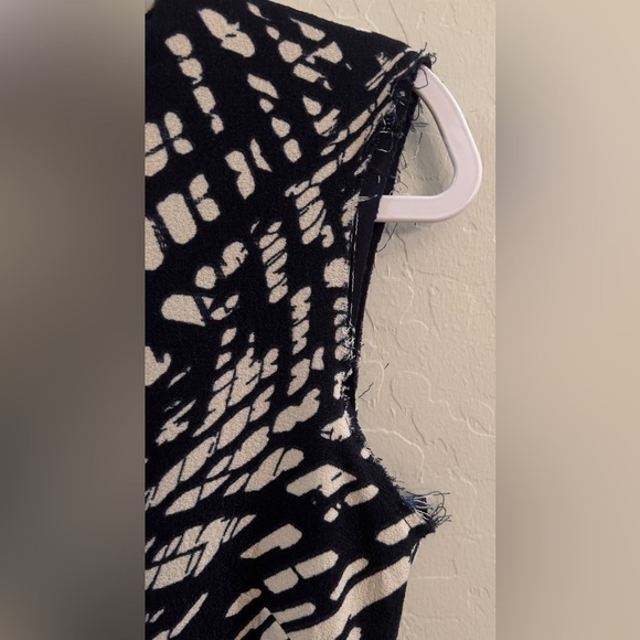 Maggy London size 4 black and tan sheath dress - Picture 4 of 11